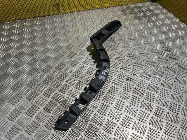 bontott VW PASSAT B6 Bal hátsó Oldal Lökhárító Tartó (Műanyag)