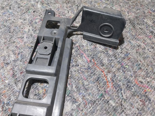 bontott VW PASSAT B6 Bal hátsó Oldal Lökhárító Tartó (Műanyag)