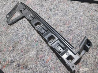 bontott VW PASSAT B6 Bal hátsó Oldal Lökhárító Tartó (Műanyag)