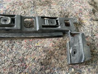 bontott VW PASSAT B6 Bal hátsó Oldal Lökhárító Tartó (Műanyag)