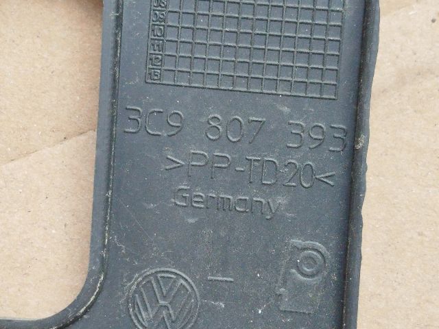 bontott VW PASSAT B6 Bal hátsó Oldal Lökhárító Tartó (Műanyag)