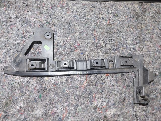 bontott VW PASSAT B6 Bal hátsó Oldal Lökhárító Tartó (Műanyag)