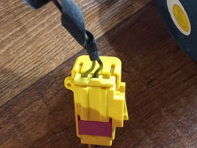 bontott VW PASSAT B6 Bal hátsó Övfeszítő