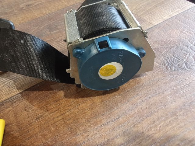 bontott VW PASSAT B6 Bal hátsó Övfeszítő