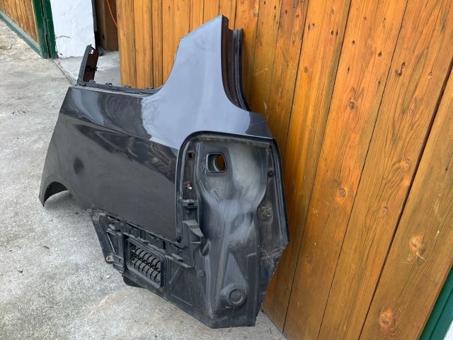 bontott VW PASSAT B6 Bal hátsó Sárvédő