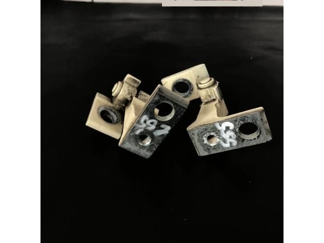 bontott VW PASSAT B6 Bal hátsó Zsanér