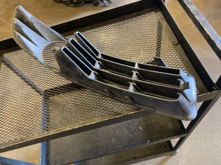 bontott VW PASSAT B6 Bal Ködlámpa Rács