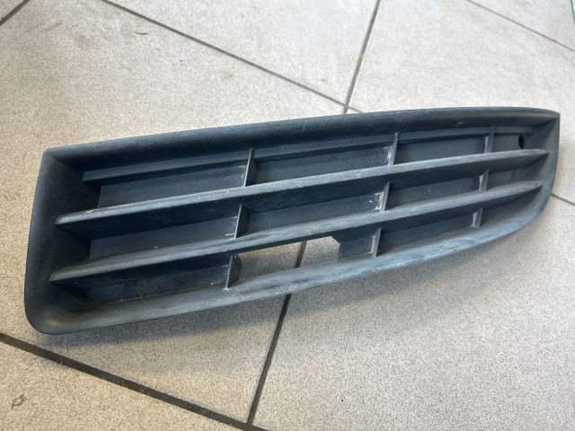 bontott VW PASSAT B6 Bal Ködlámpa Rács