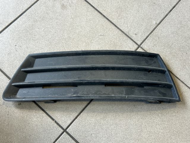 bontott VW PASSAT B6 Bal Ködlámpa Rács