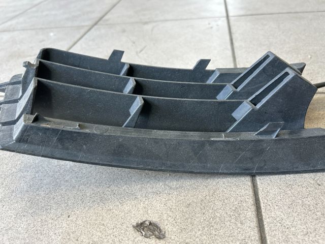 bontott VW PASSAT B6 Bal Ködlámpa Rács