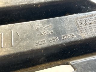 bontott VW PASSAT B6 Bal Ködlámpa Rács