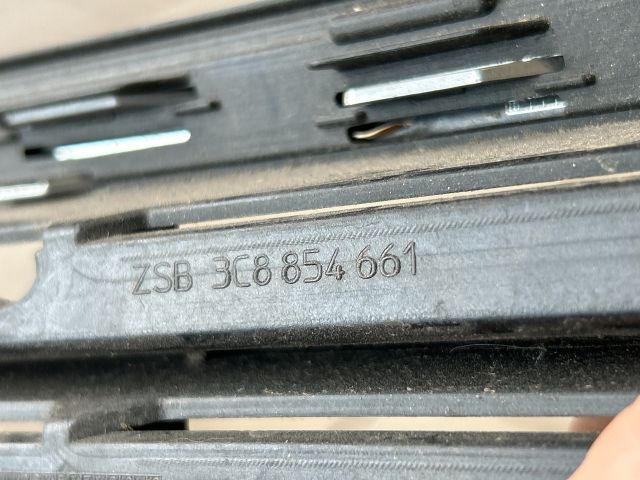 bontott VW PASSAT B6 Bal Ködlámpa Rács