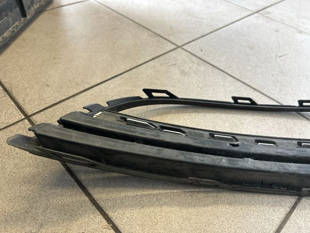 bontott VW PASSAT B6 Bal Ködlámpa Rács