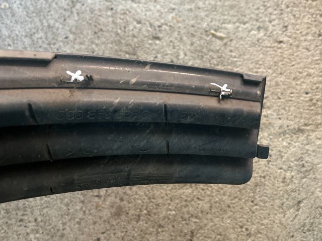 bontott VW PASSAT B6 Bal Ködlámpa Rács