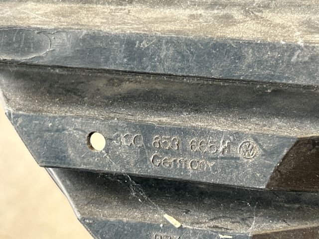 bontott VW PASSAT B6 Bal Ködlámpa Rács