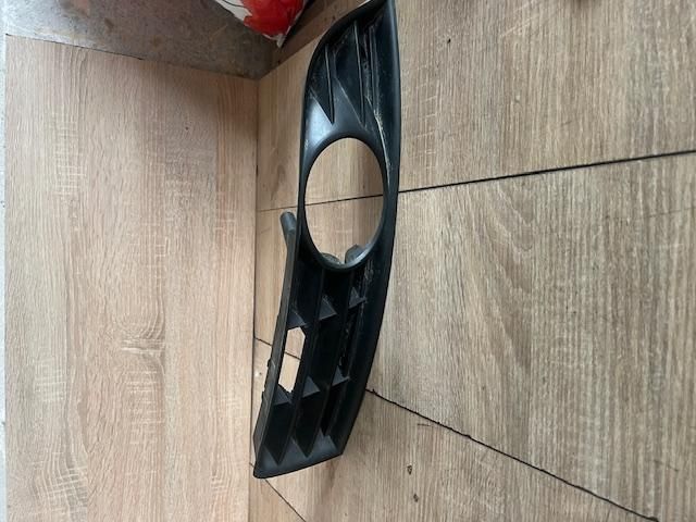 bontott VW PASSAT B6 Bal Ködlámpa Rács