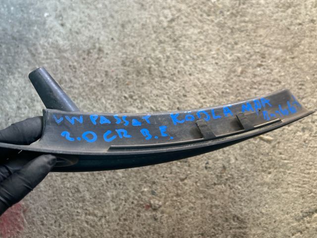 bontott VW PASSAT B6 Bal Ködlámpa Rács