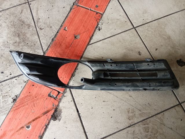 bontott VW PASSAT B6 Bal Ködlámpa Rács