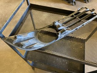 bontott VW PASSAT B6 Bal Ködlámpa Rács