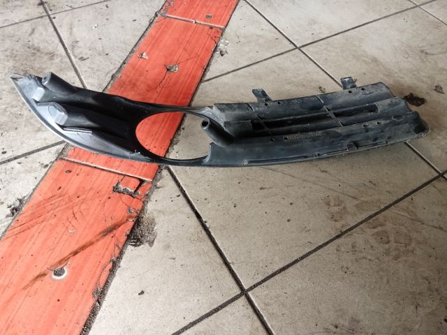 bontott VW PASSAT B6 Bal Ködlámpa Rács