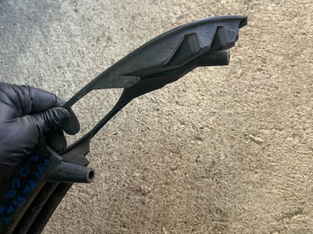 bontott VW PASSAT B6 Bal Ködlámpa Rács