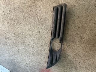 bontott VW PASSAT B6 Bal Ködlámpa Rács