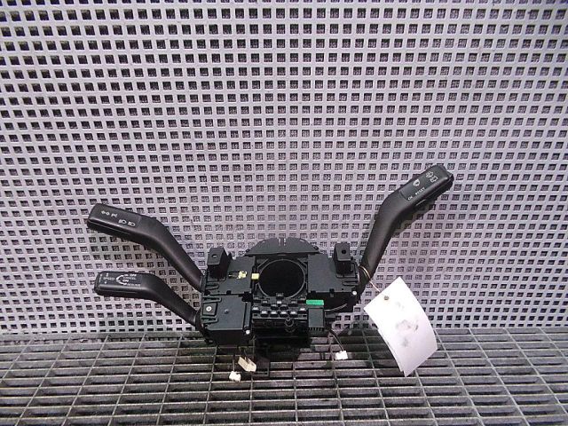 bontott VW PASSAT B6 Bal Kormánykapcsoló Irányjelző