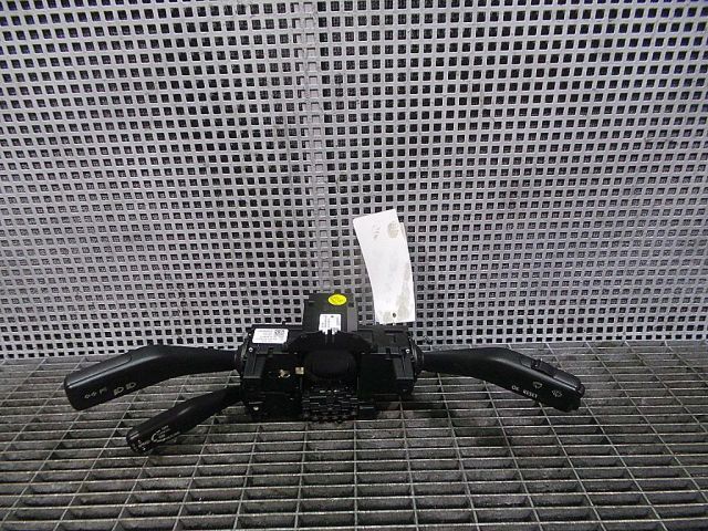 bontott VW PASSAT B6 Bal Kormánykapcsoló Irányjelző