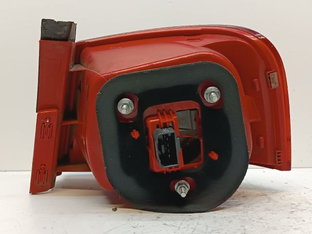 bontott VW PASSAT B6 Bal Külső Hátsó Lámpa