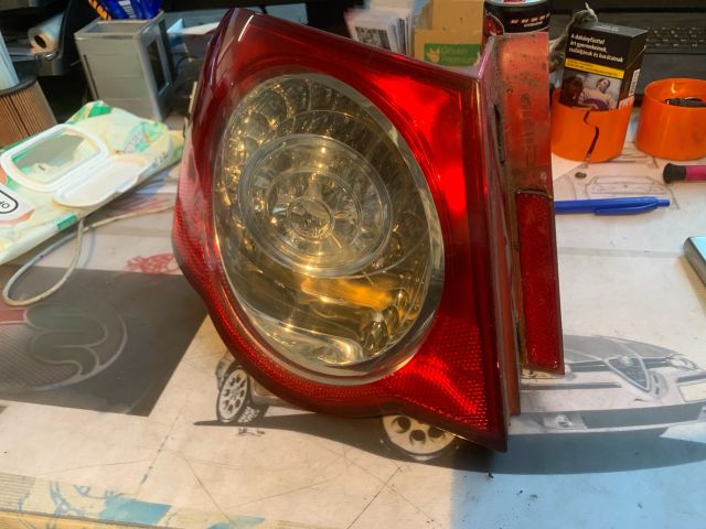bontott VW PASSAT B6 Bal Külső Hátsó Lámpa