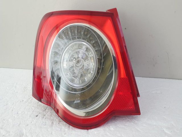 bontott VW PASSAT B6 Bal Külső Hátsó Lámpa