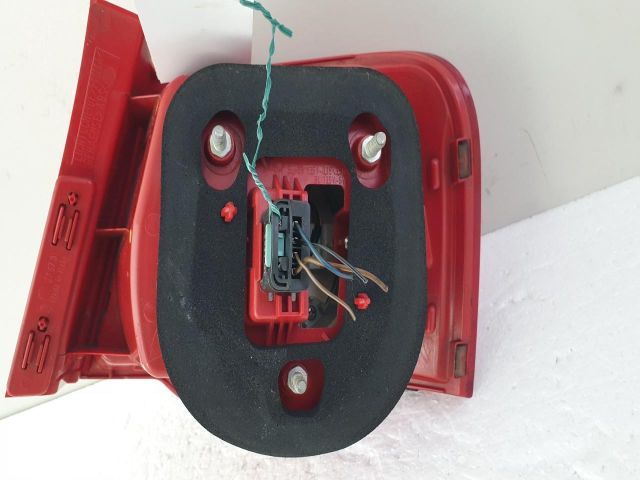 bontott VW PASSAT B6 Bal Külső Hátsó Lámpa