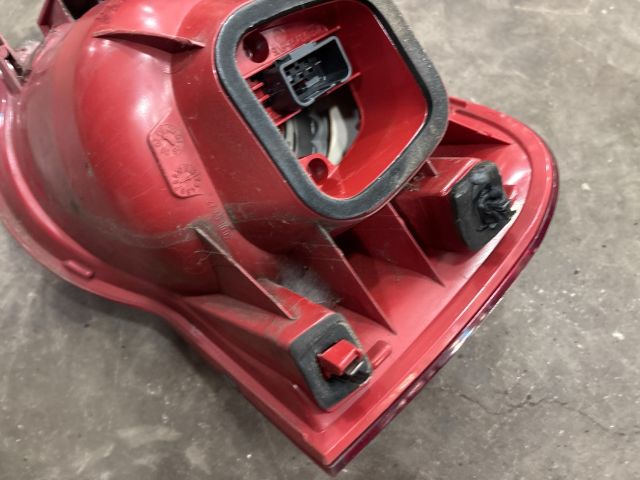 bontott VW PASSAT B6 Bal Külső Hátsó Lámpa