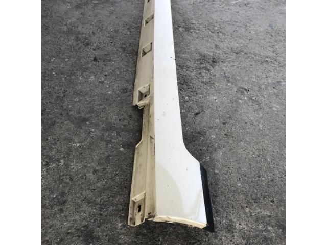 bontott VW PASSAT B6 Bal Küszöb Légterelő