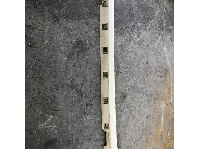 bontott VW PASSAT B6 Bal Küszöb Légterelő