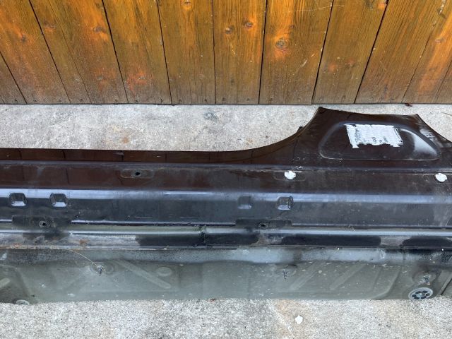 bontott VW PASSAT B6 Bal Küszöb