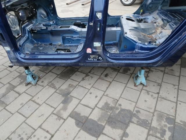 bontott VW PASSAT B6 Bal Küszöb
