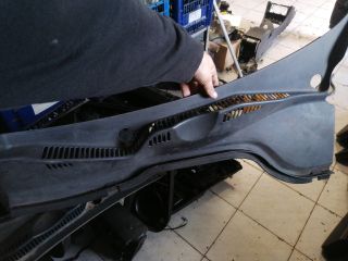 bontott VW PASSAT B6 Bal Levélrács Záróvég