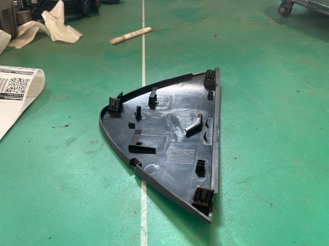 bontott VW PASSAT B6 Bal Műszerfal Oldalkárpit