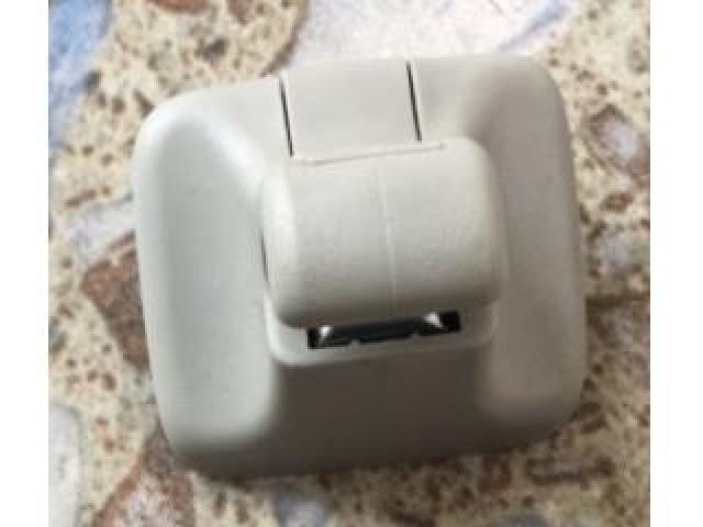 bontott VW PASSAT B6 Bal Napellenző Tartó