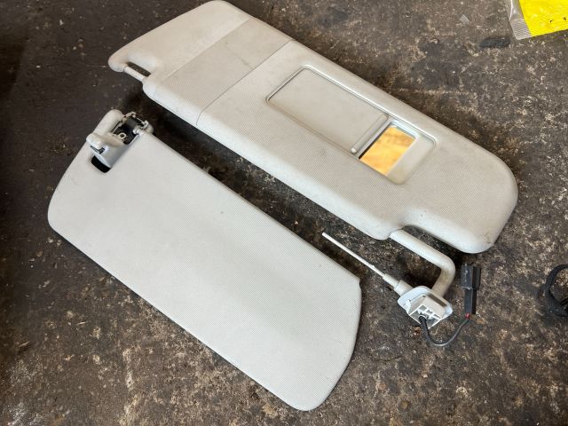 bontott VW PASSAT B6 Bal Napellenző