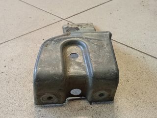 bontott VW PASSAT B6 Bal Sárvédő Oldaltartó