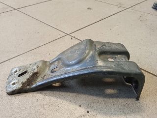 bontott VW PASSAT B6 Bal Sárvédő Oldaltartó