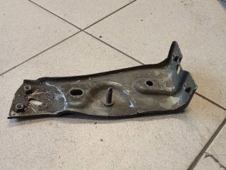 bontott VW PASSAT B6 Bal Sárvédő Oldaltartó