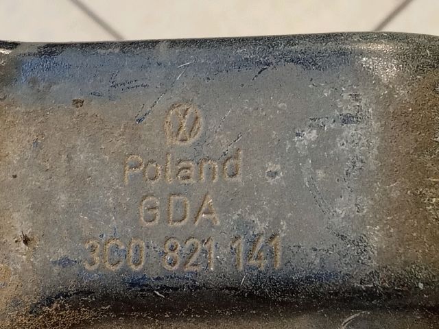 bontott VW PASSAT B6 Bal Sárvédő Oldaltartó