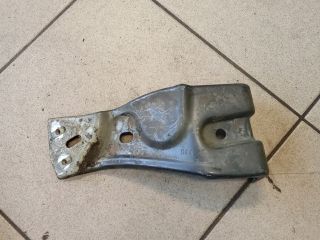 bontott VW PASSAT B6 Bal Sárvédő Oldaltartó