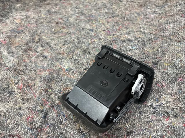 bontott VW PASSAT B6 Bal Szellőző