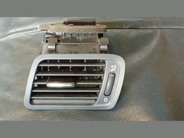 bontott VW PASSAT B6 Bal Szellőző