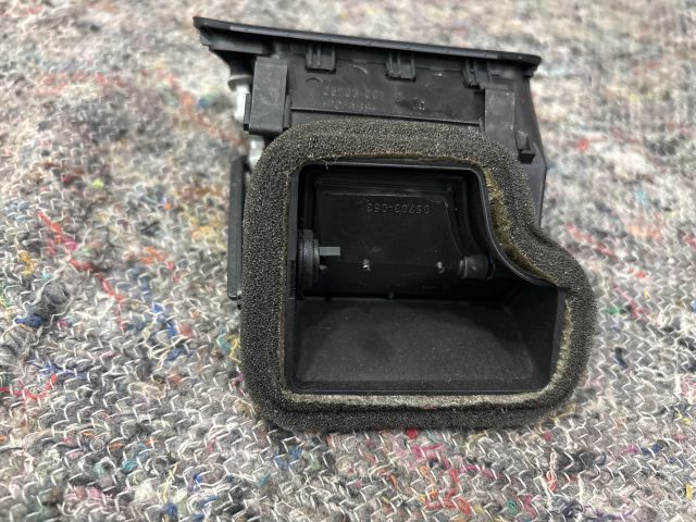 bontott VW PASSAT B6 Bal Szellőző