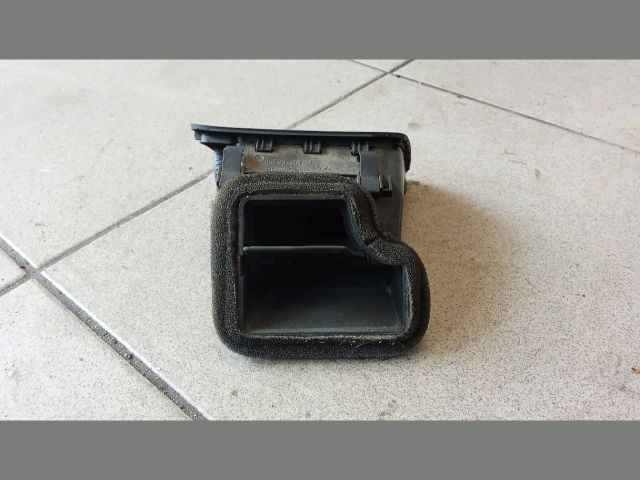 bontott VW PASSAT B6 Bal Szellőző